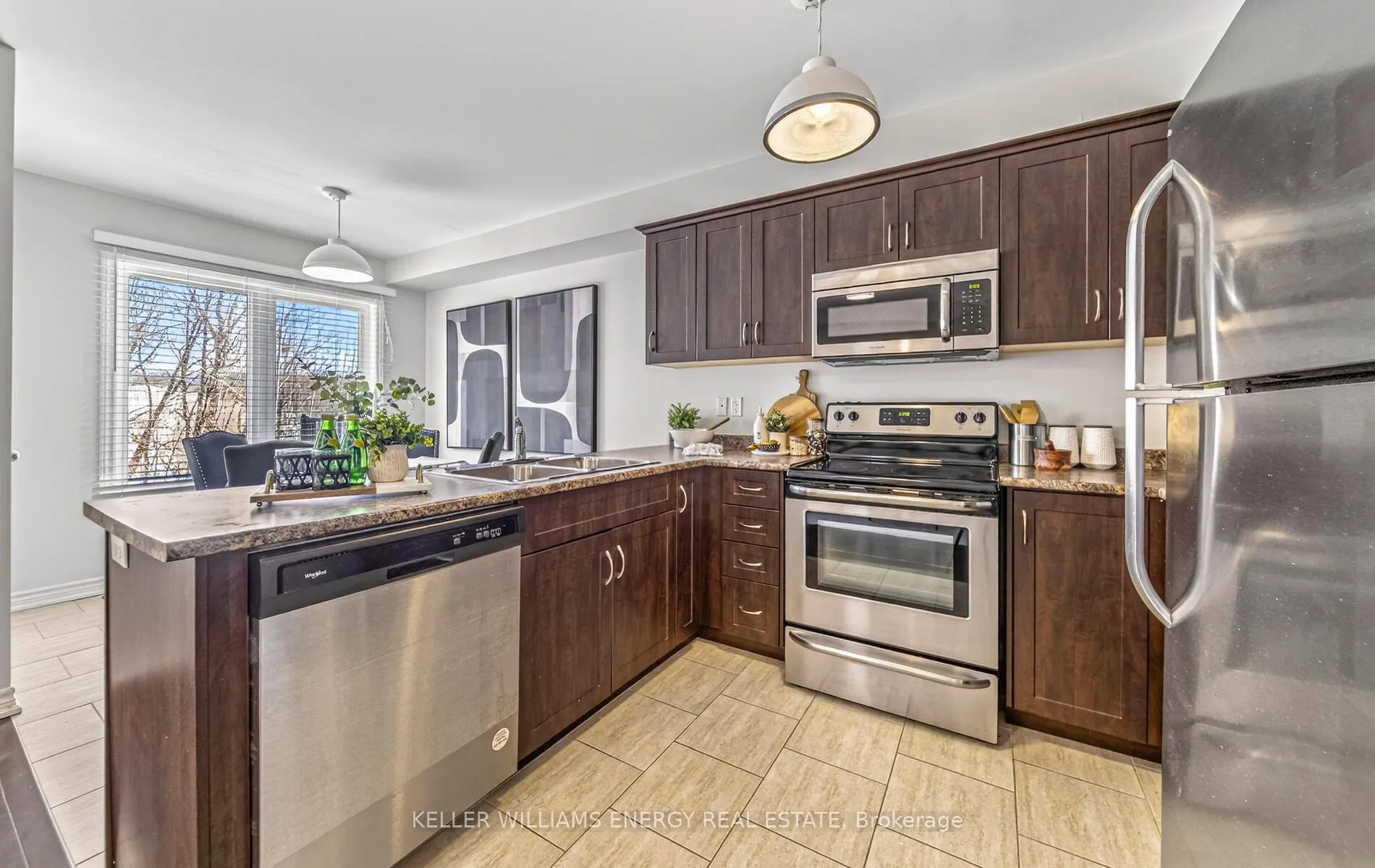 Photo 17 of Unit 5, 715 Grandview Street, Oshawa, Pinecrest — HOMEH