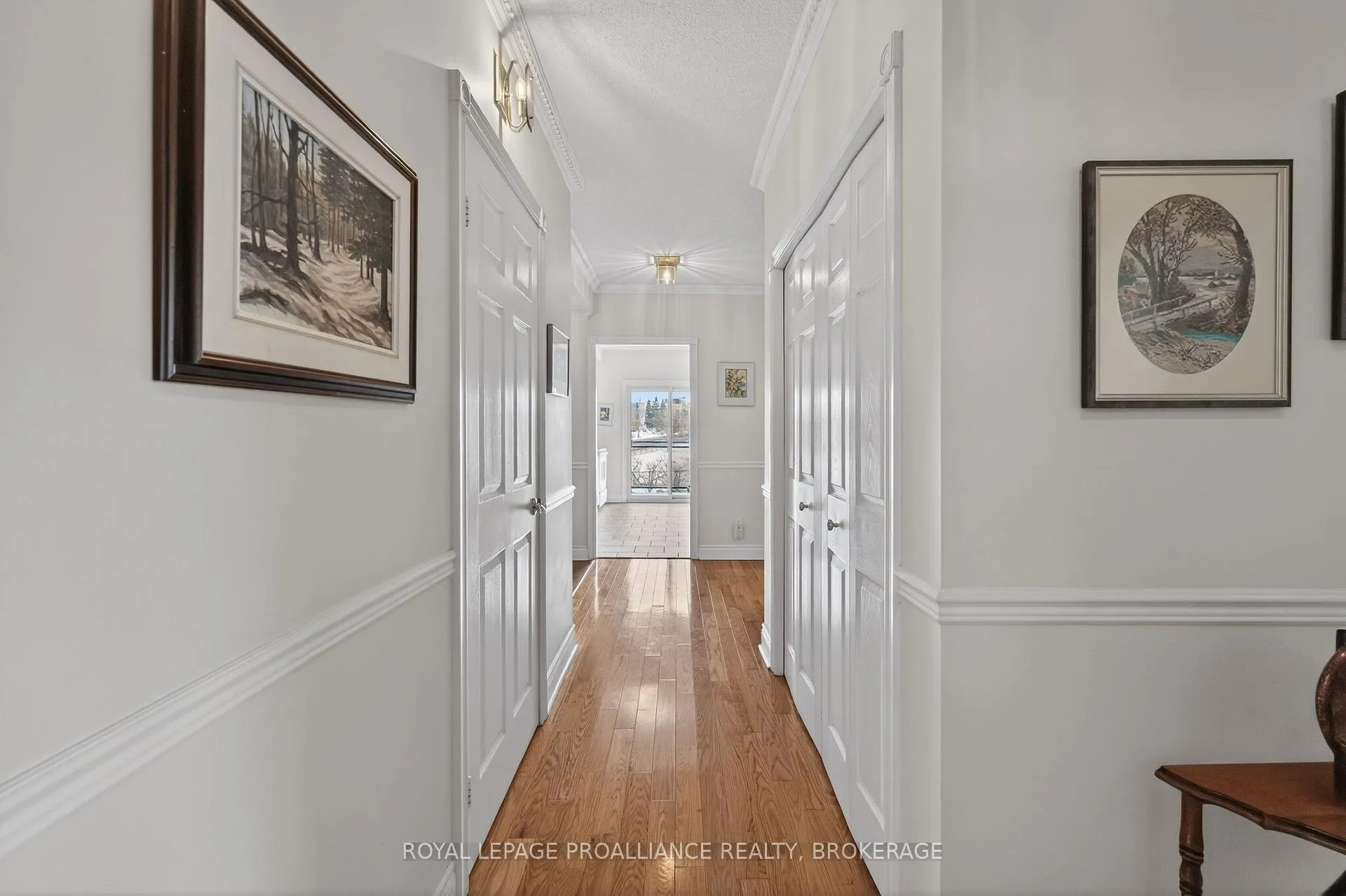 Photo 19 of Unit 404, 1000 King Street W, Kingston, Central City West — HOMEH