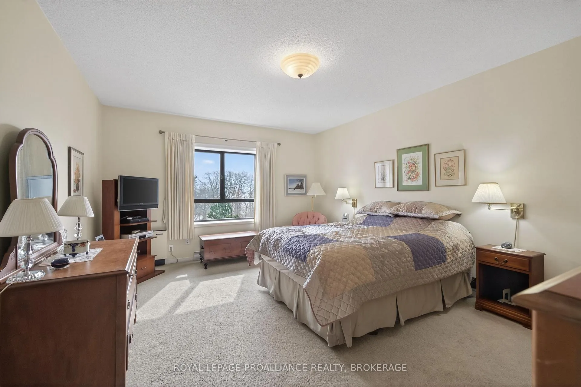 Photo 26 of Unit 404, 1000 King Street W, Kingston, Central City West — HOMEH