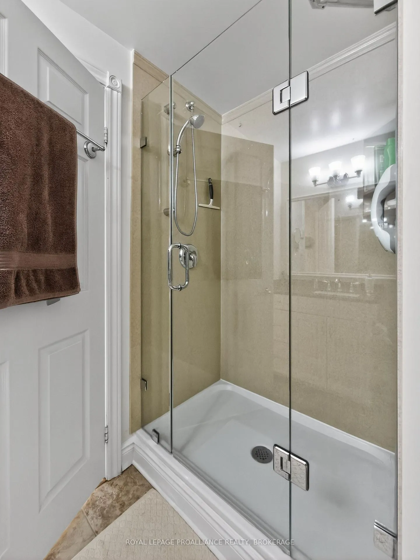 Photo 31 of Unit 404, 1000 King Street W, Kingston, Central City West — HOMEH