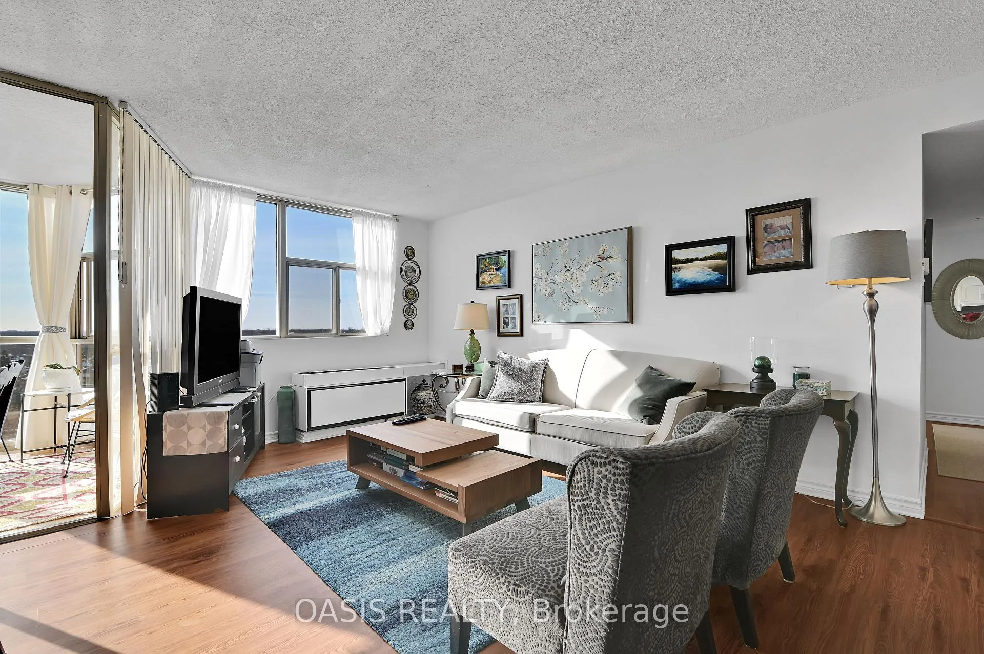 Photo 14 of Unit 1108, 2760 Carousel Crescent, Ottawa, Emerald Woods/Sawmill Creek — HOMEH