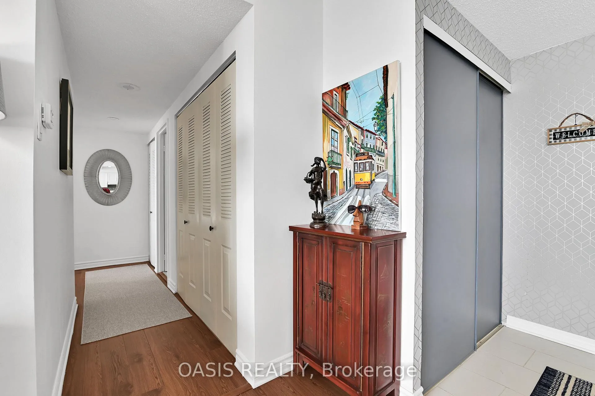 Photo 17 of Unit 1108, 2760 Carousel Crescent, Ottawa, Emerald Woods/Sawmill Creek — HOMEH