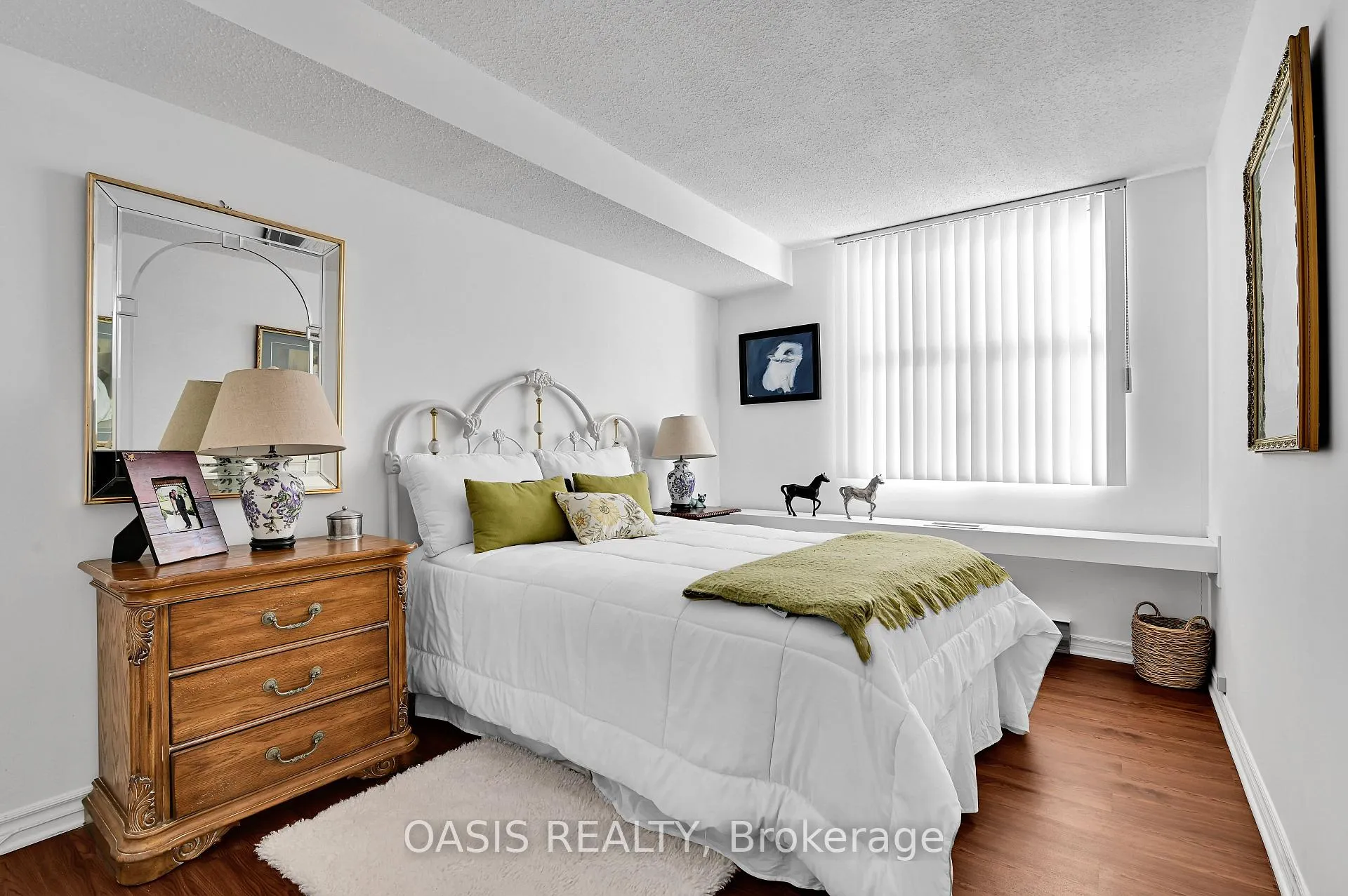 Photo 19 of Unit 1108, 2760 Carousel Crescent, Ottawa, Emerald Woods/Sawmill Creek — HOMEH