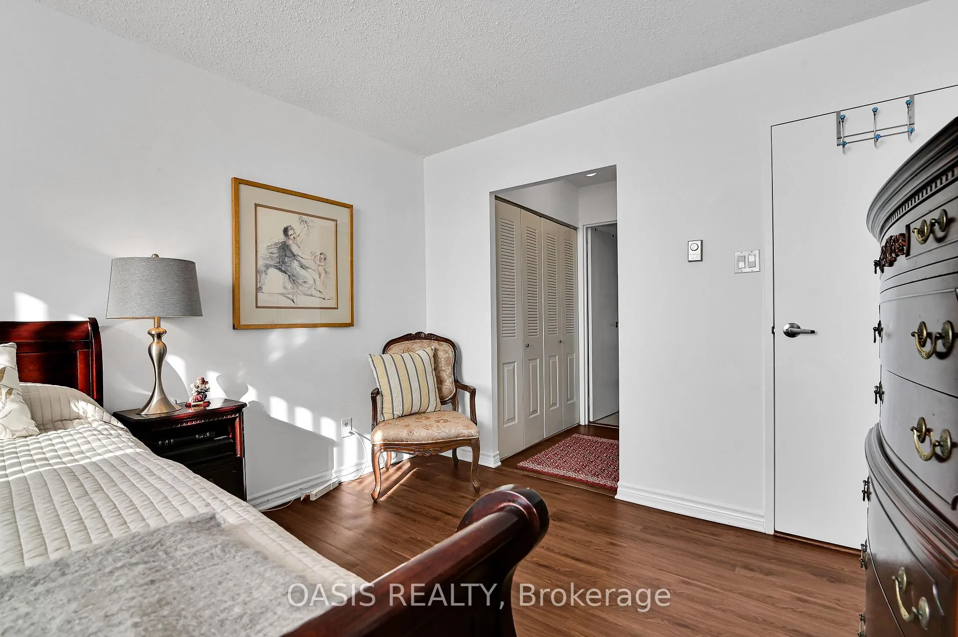 Photo 24 of Unit 1108, 2760 Carousel Crescent, Ottawa, Emerald Woods/Sawmill Creek — HOMEH