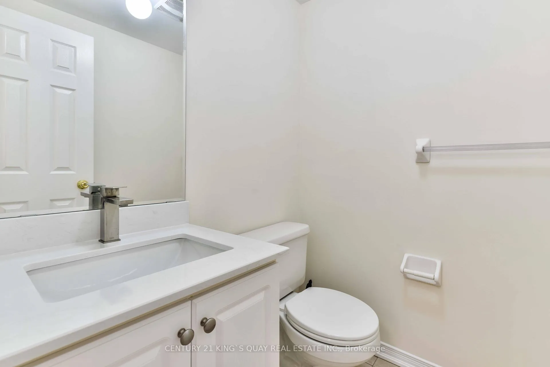 Photo 16 of 37 Prince Charles Way, Markham, Berczy — HOMEH