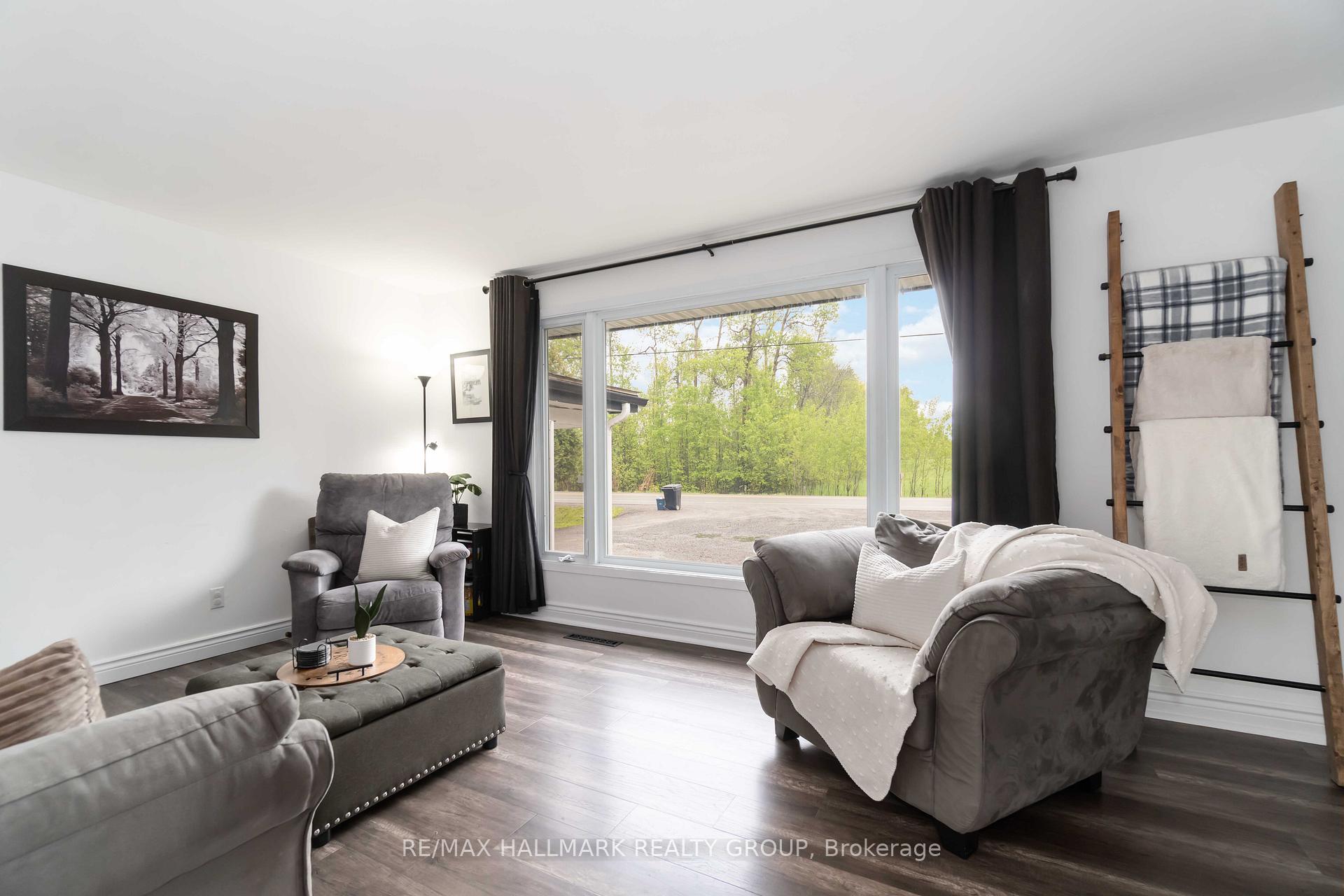 Photo 9 of 2088 Burnstown Road, McNab/Braeside, Mcnab/Braeside Twps — HOMEH