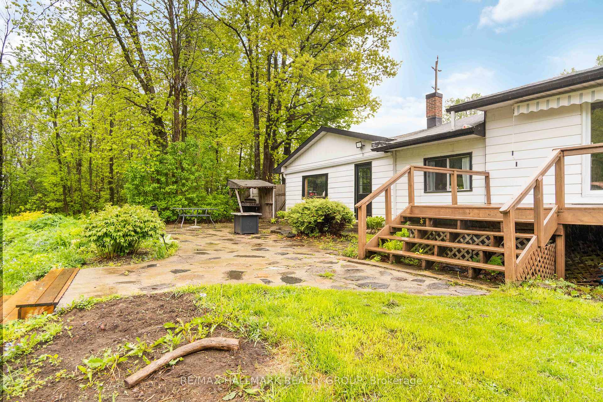 Photo 30 of 2088 Burnstown Road, McNab/Braeside, Mcnab/Braeside Twps — HOMEH