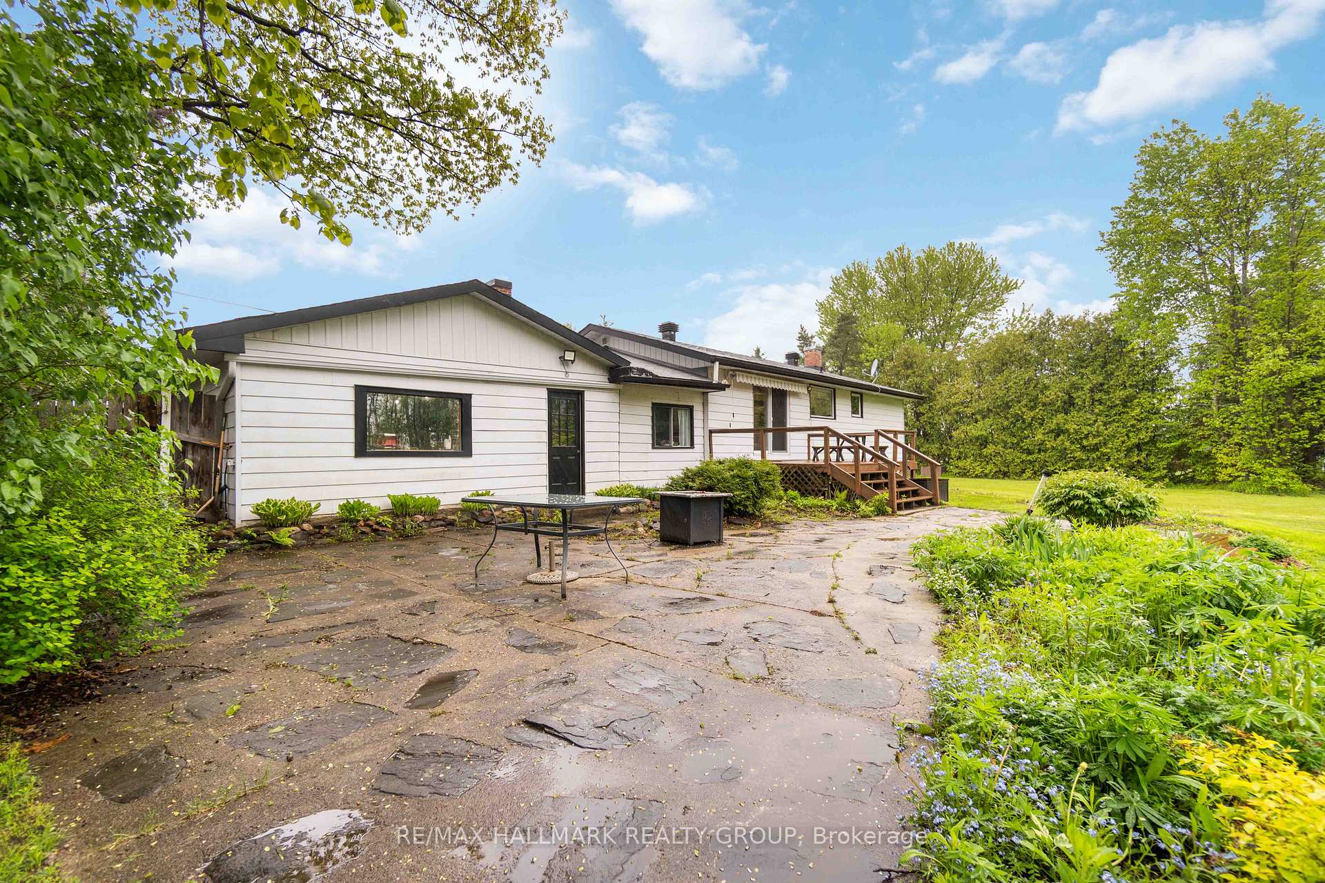 Photo 31 of 2088 Burnstown Road, McNab/Braeside, Mcnab/Braeside Twps — HOMEH