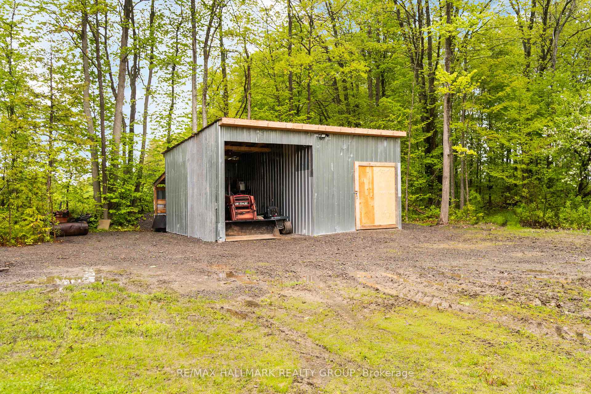Photo 33 of 2088 Burnstown Road, McNab/Braeside, Mcnab/Braeside Twps — HOMEH