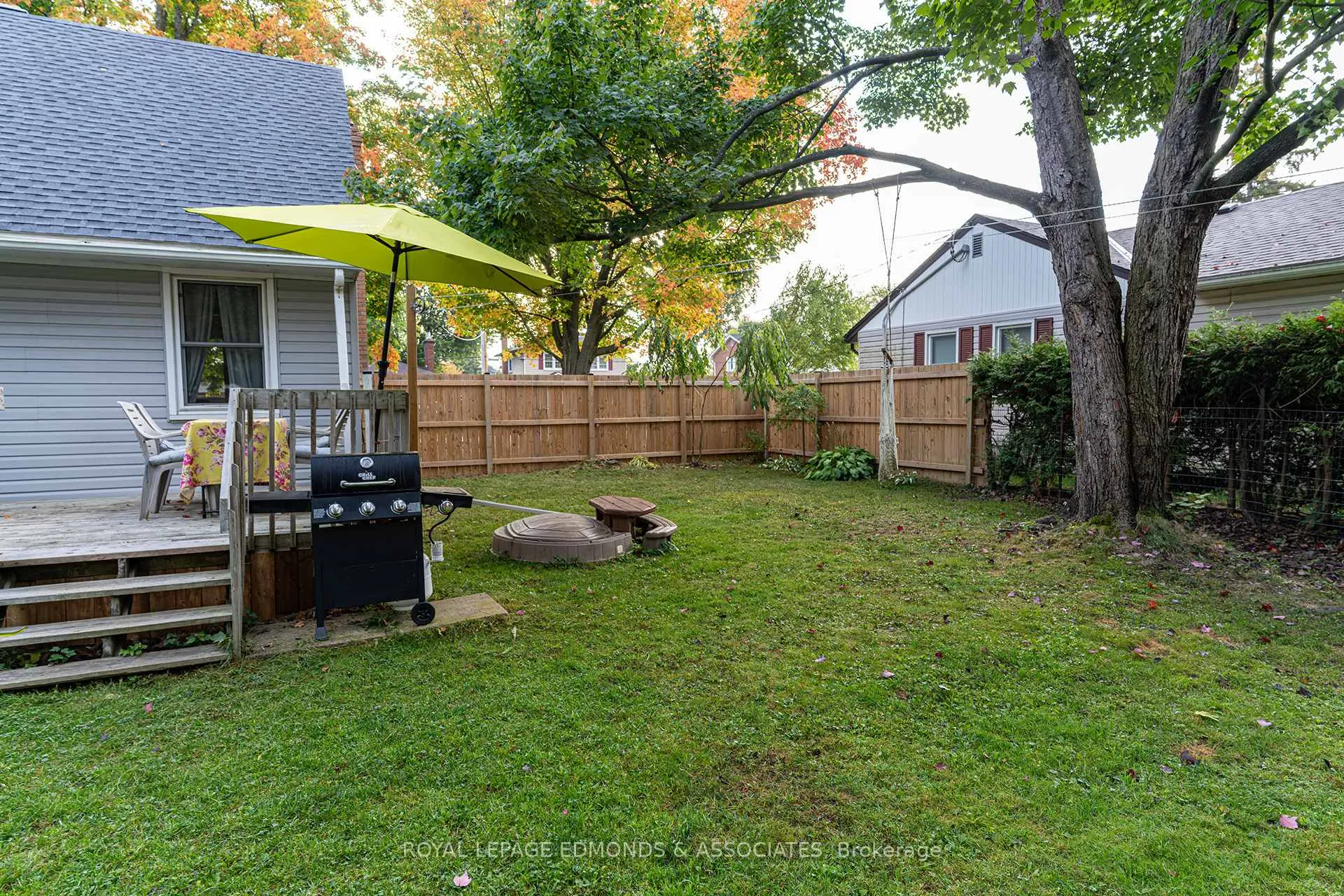 Photo 6 of 566 Elizabeth Street, Pembroke — HOMEH
