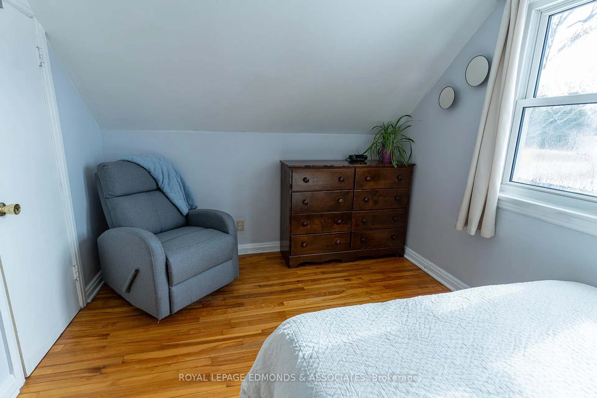 Photo 24 of 566 Elizabeth Street, Pembroke — HOMEH