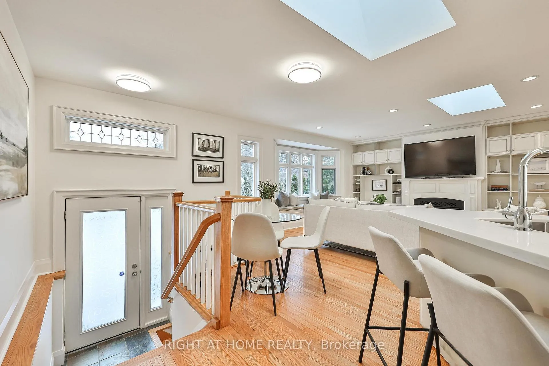 Photo 16 of 25 Fleming Crescent, Toronto, Leaside — HOMEH