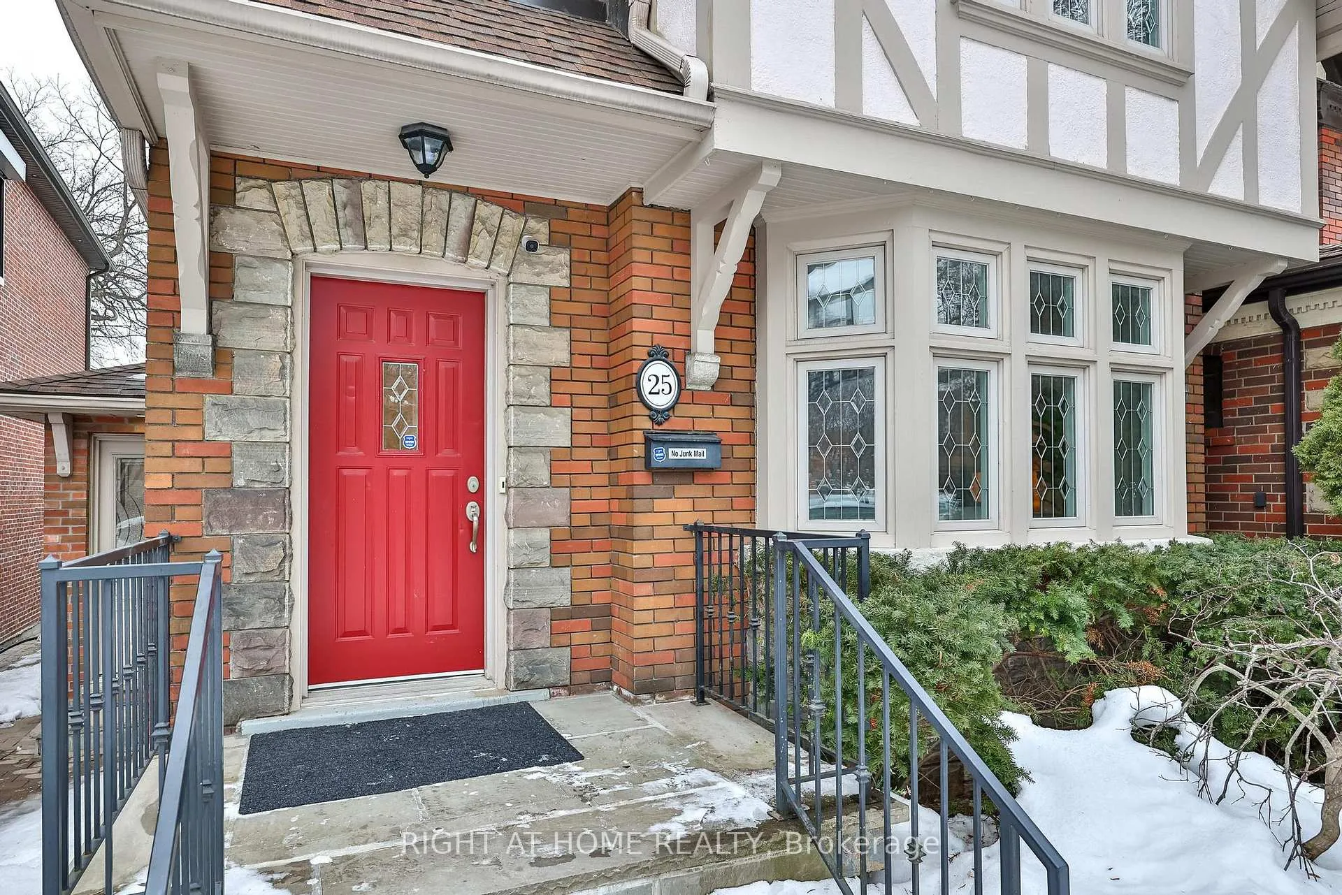 Photo 38 of 25 Fleming Crescent, Toronto, Leaside — HOMEH