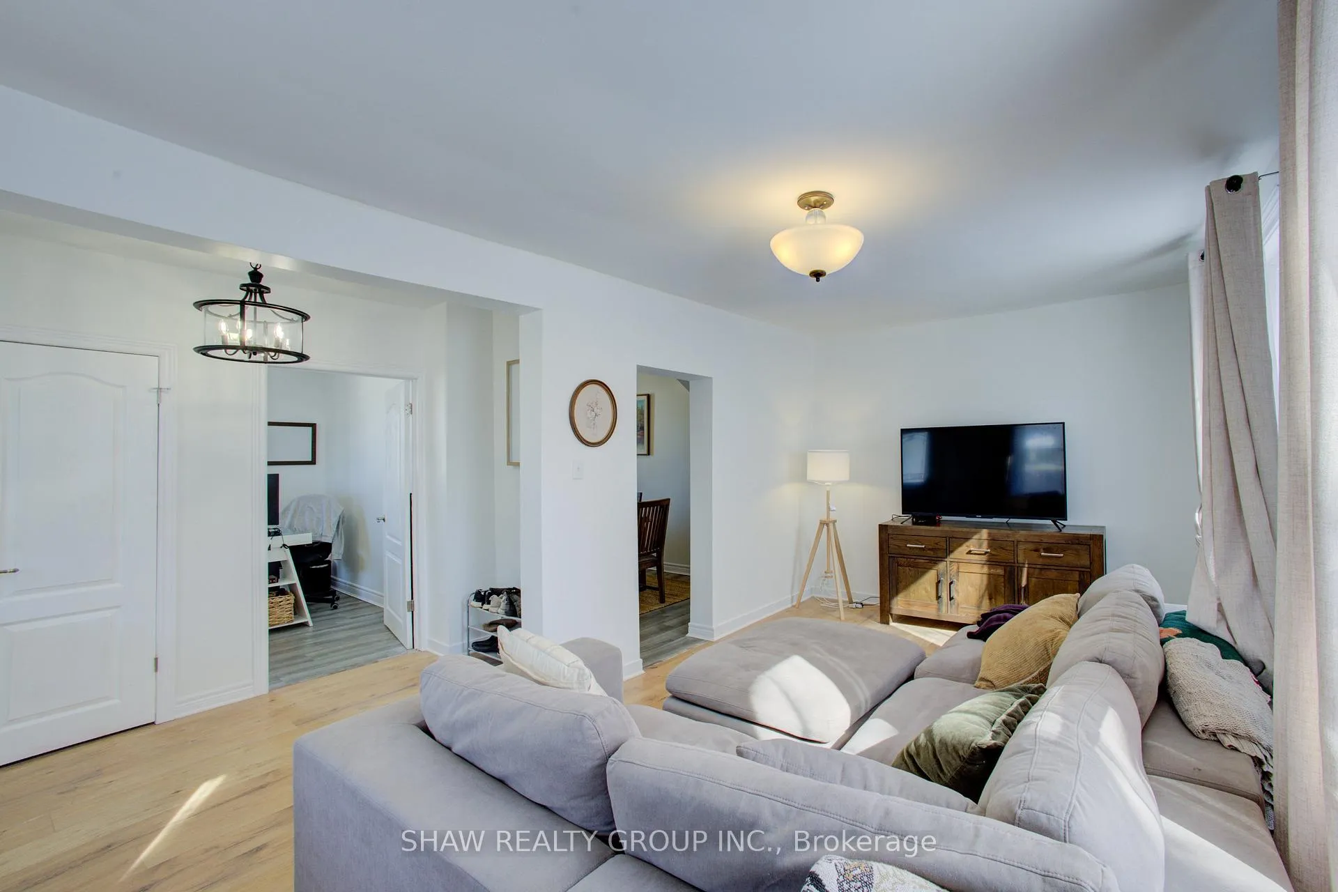 Photo 4 of 101 John Street, North Huron, Wingham — HOMEH