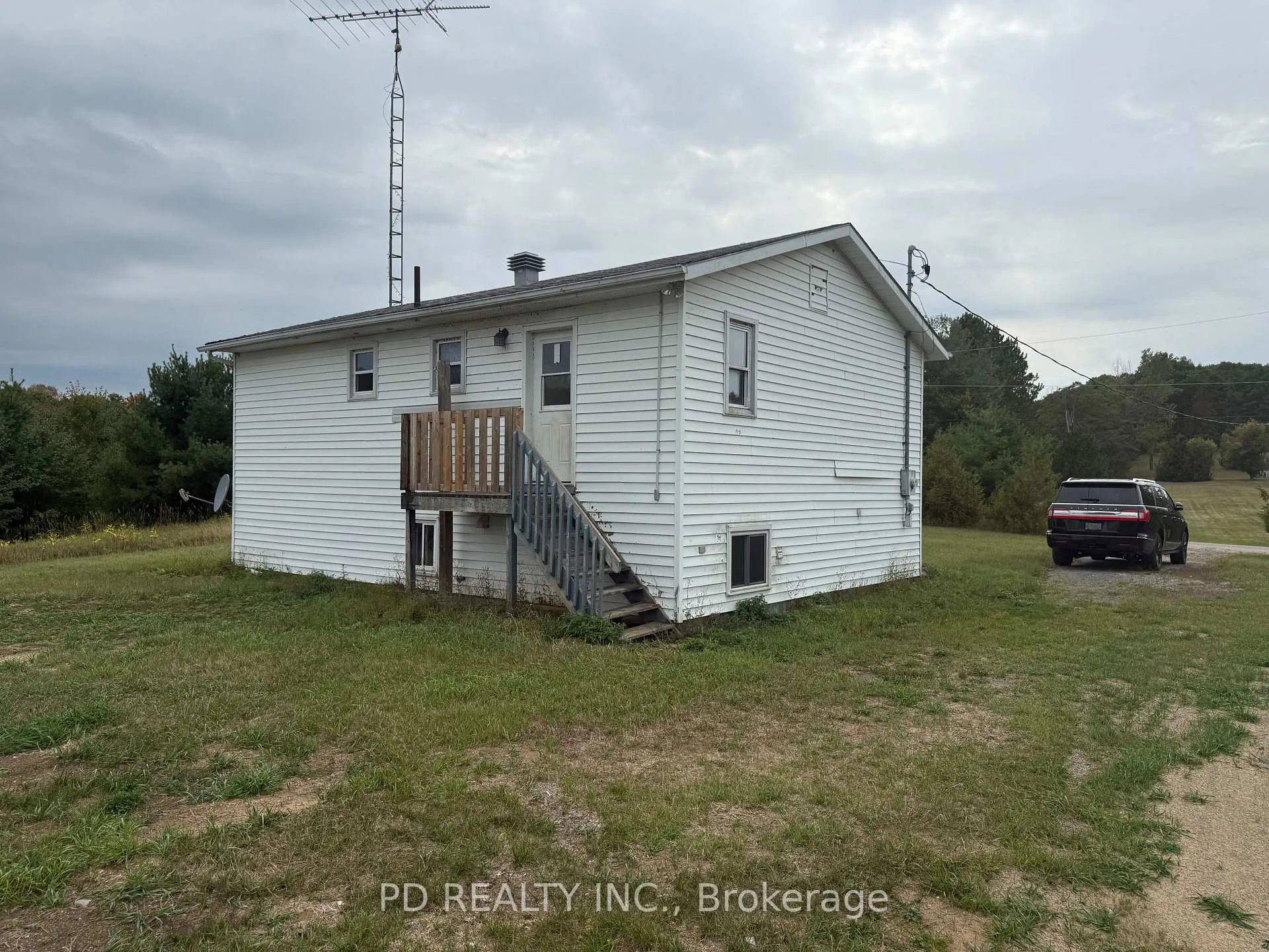 Photo 5 of 1251 Brock Road, Frontenac, Frontenac Centre — HOMEH