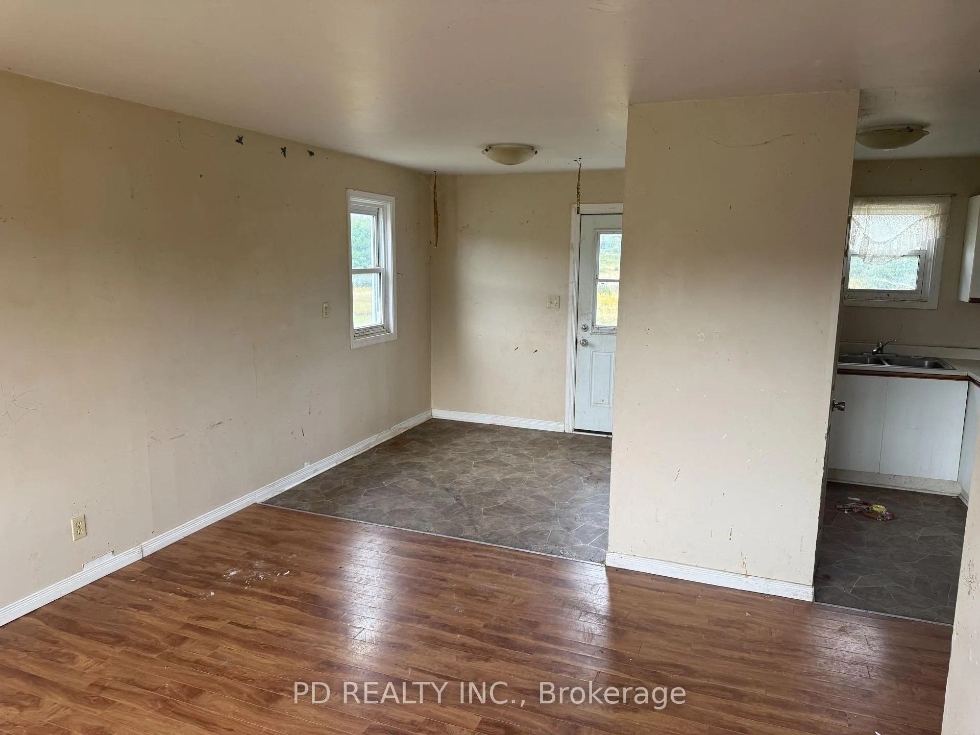 Photo 10 of 1251 Brock Road, Frontenac, Frontenac Centre — HOMEH