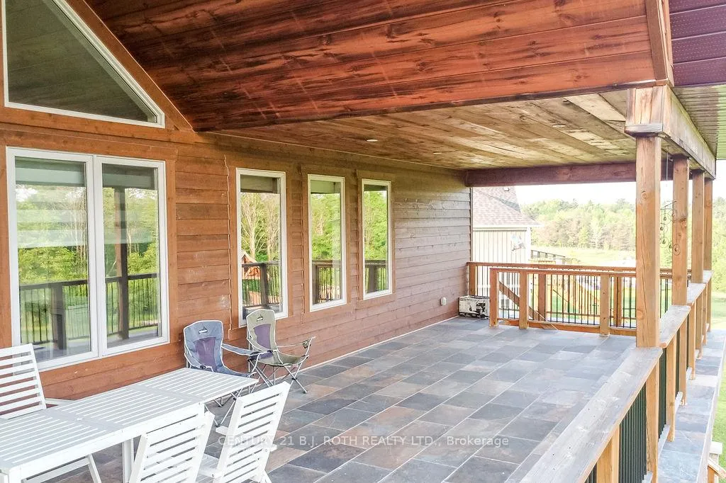 Photo 7 of 19 Reid's Ridge, Oro-Medonte, Moonstone — HOMEH
