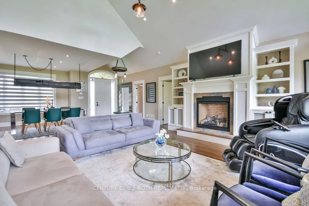 Photo 13 of 19 Reid's Ridge, Oro-Medonte, Moonstone — HOMEH