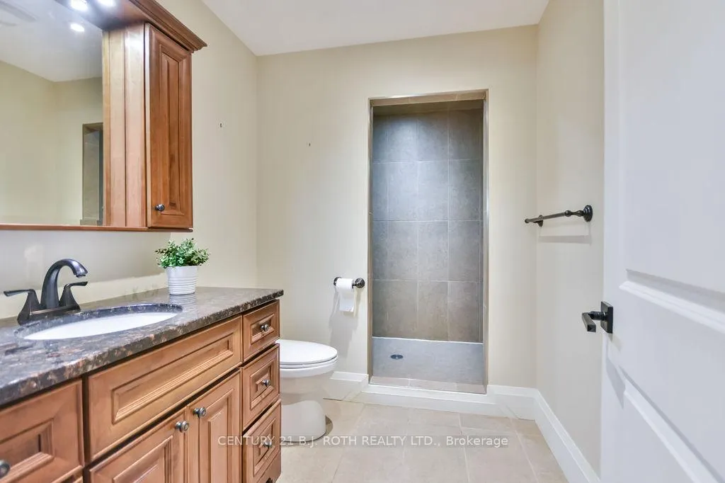 Photo 35 of 19 Reid's Ridge, Oro-Medonte, Moonstone — HOMEH