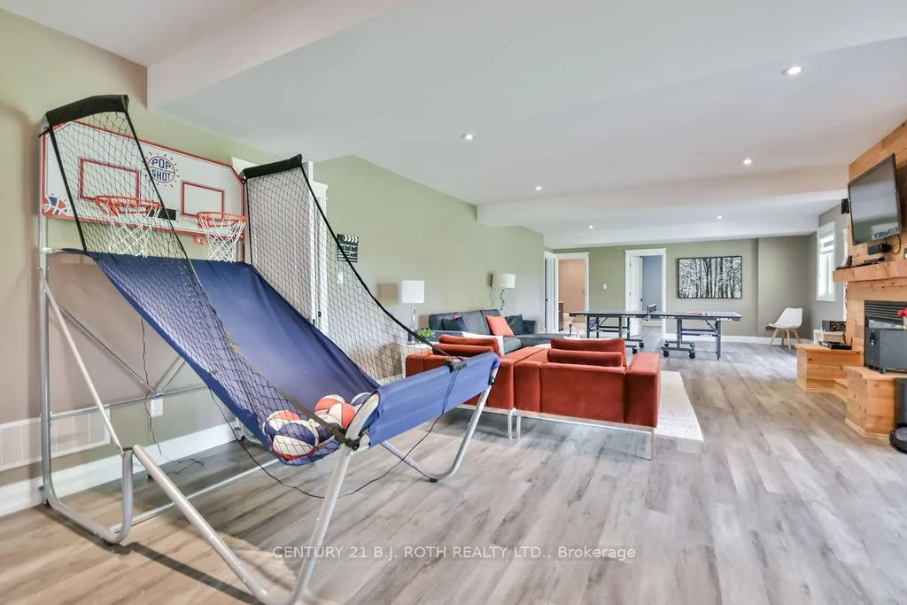 Photo 41 of 19 Reid's Ridge, Oro-Medonte, Moonstone — HOMEH