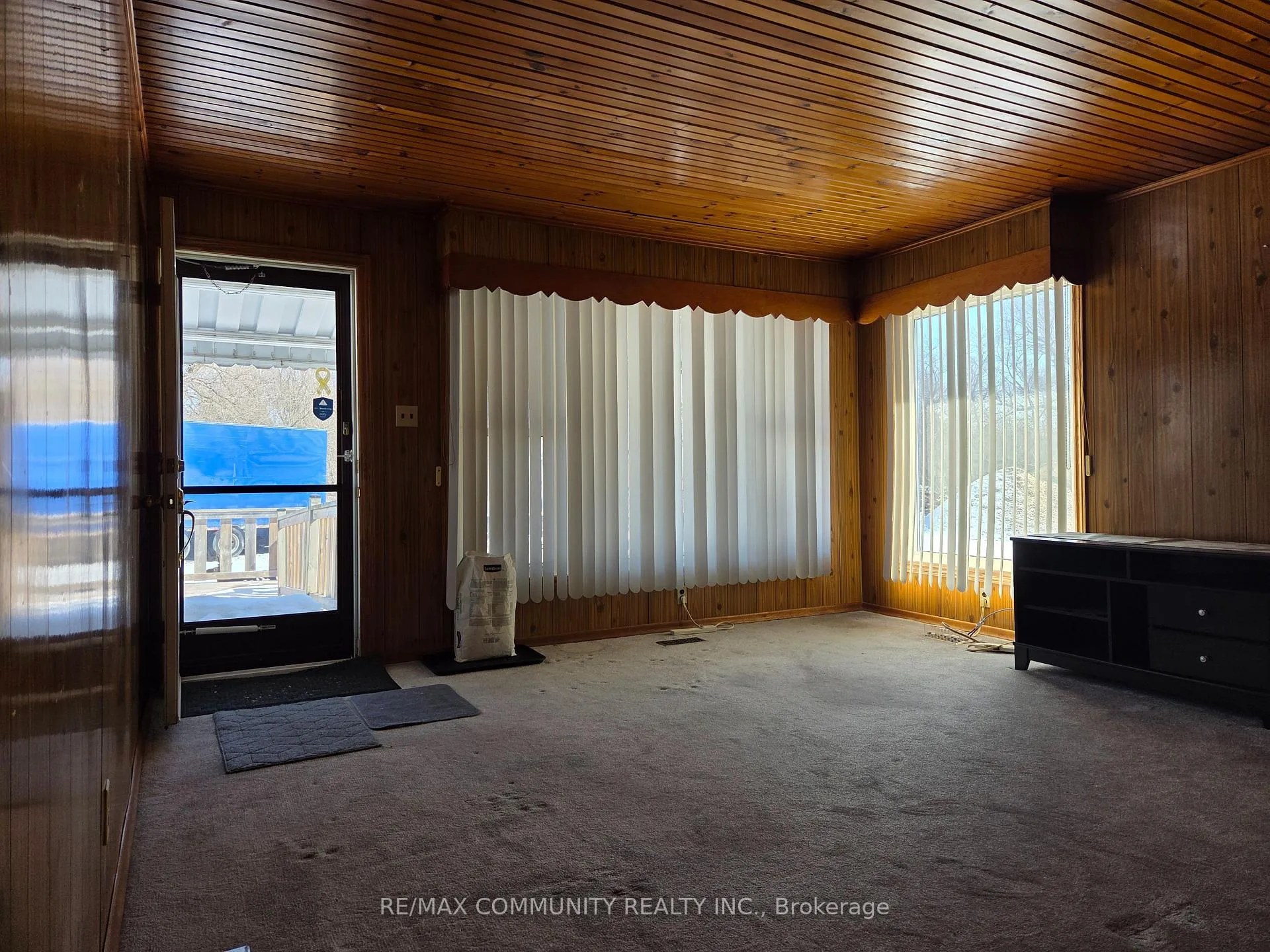 Photo 3 of 136 Wharf Street, Clarington, Bowmanville — HOMEH