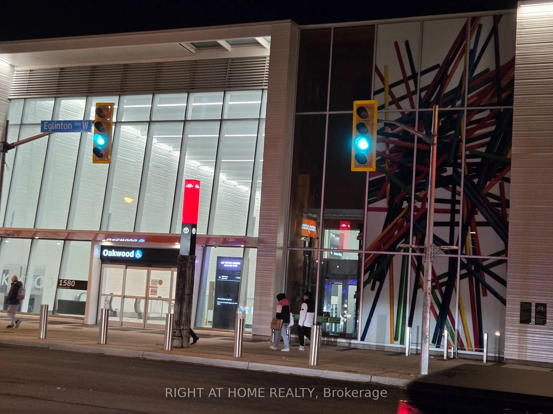 Front of Unit Level 2, 1561 Eglinton Avenue W