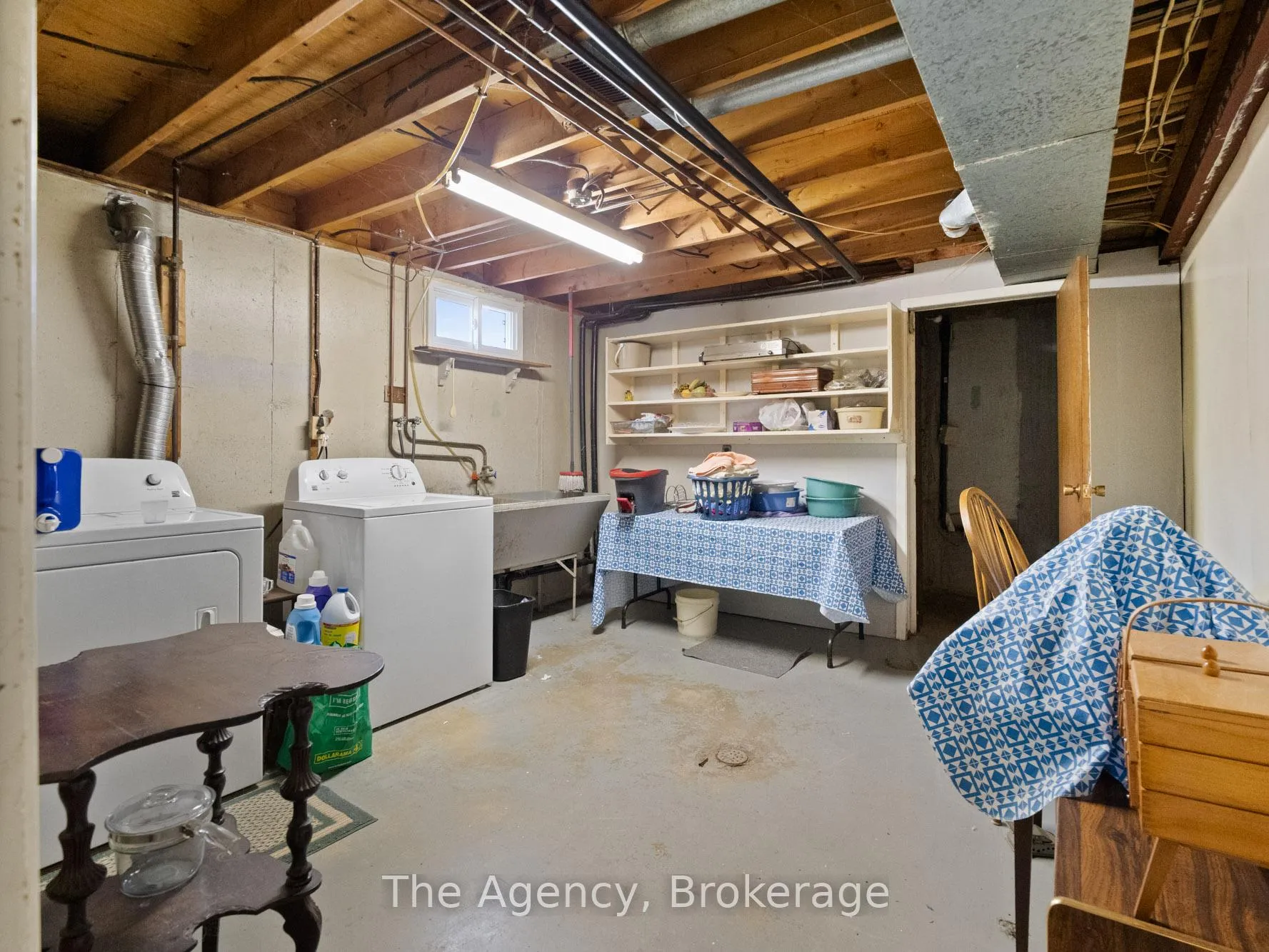 Photo 18 of 20 Brackencrest Road, St. Catharines, Secord Woods — HOMEH