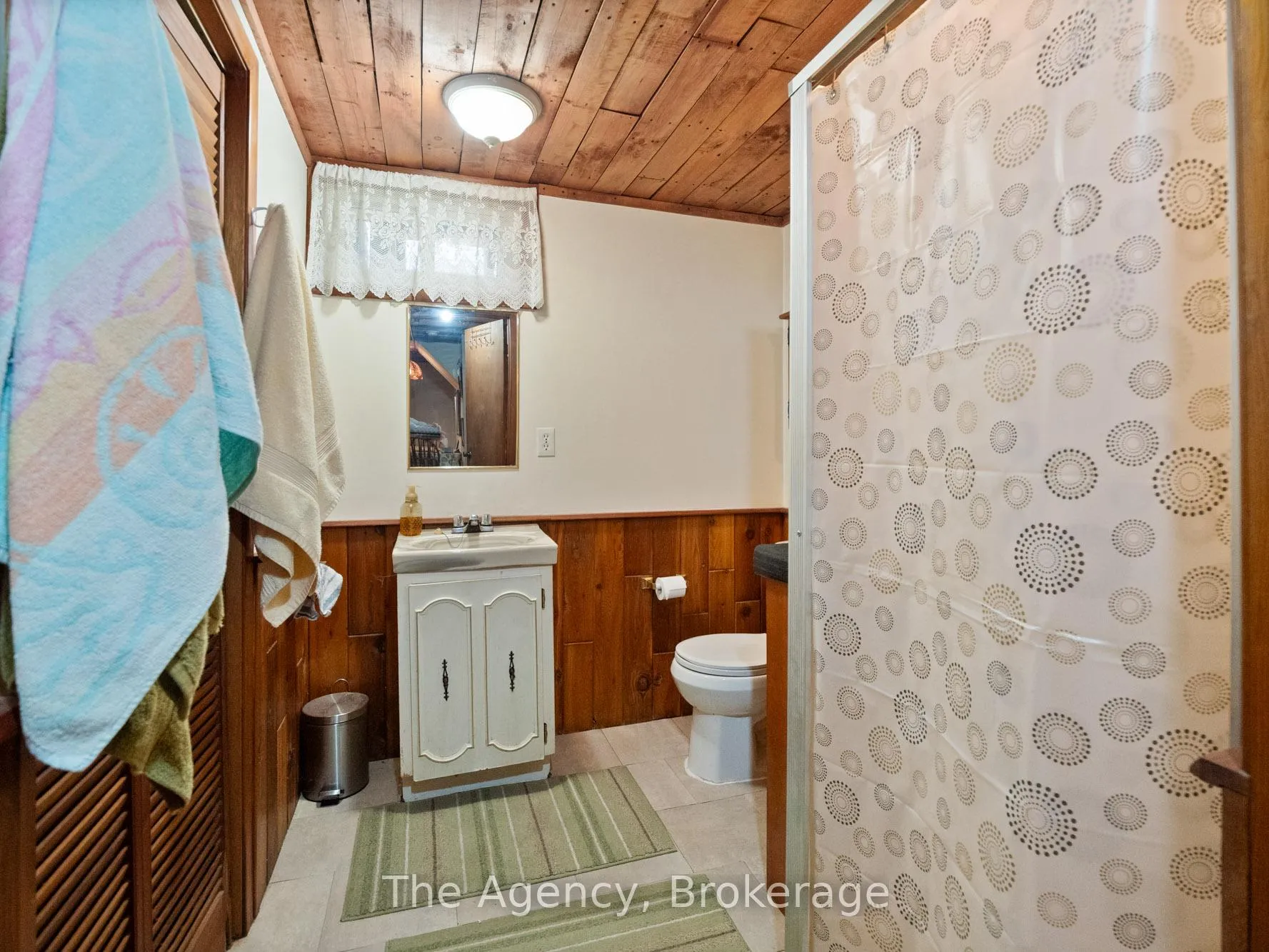Photo 19 of 20 Brackencrest Road, St. Catharines, Secord Woods — HOMEH