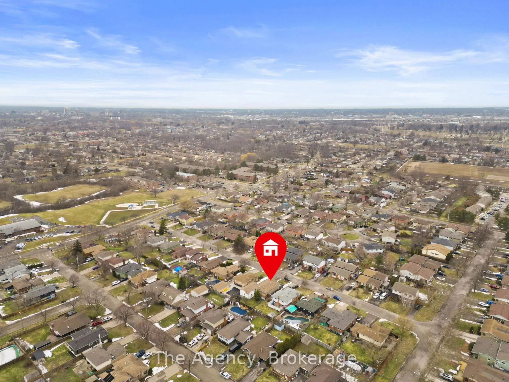 Photo 35 of 20 Brackencrest Road, St. Catharines, Secord Woods — HOMEH