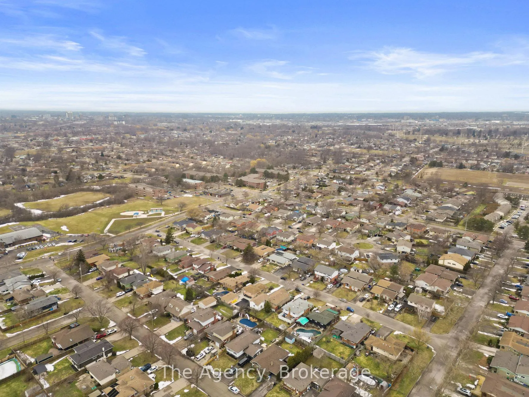 Photo 38 of 20 Brackencrest Road, St. Catharines, Secord Woods — HOMEH