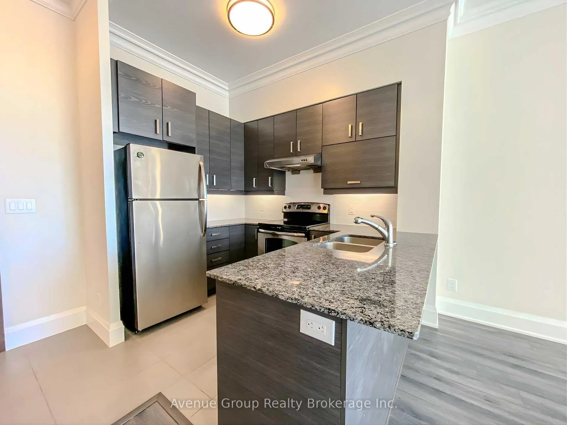Photo 5 of Unit Ph07, 8228 Birchmount Road, Markham, Unionville — HOMEH