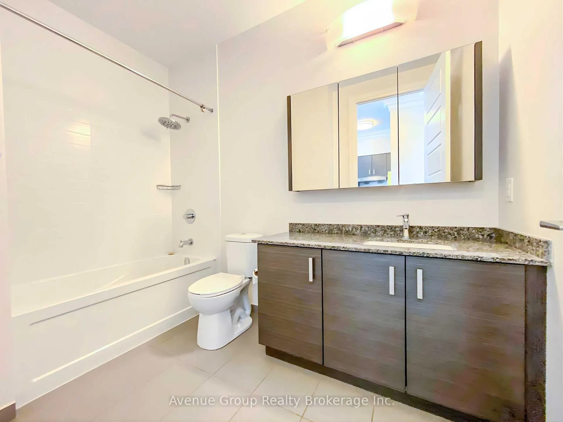Photo 9 of Unit Ph07, 8228 Birchmount Road, Markham, Unionville — HOMEH