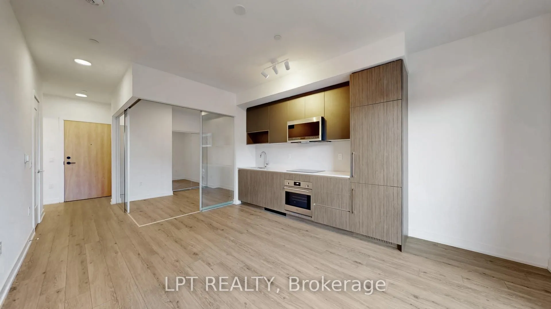 Photo 14 of Unit 107, 801 The Queensway, Etobicoke, Stonegate-Queensway — HOMEH