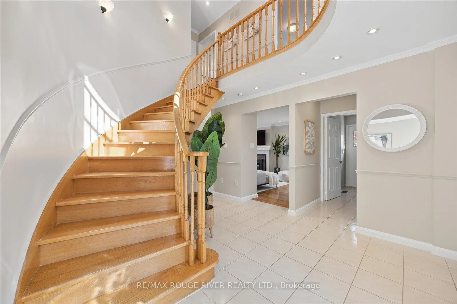 Photo 3 of 598 Maitland Drive, Pickering, Rosebank — HOMEH