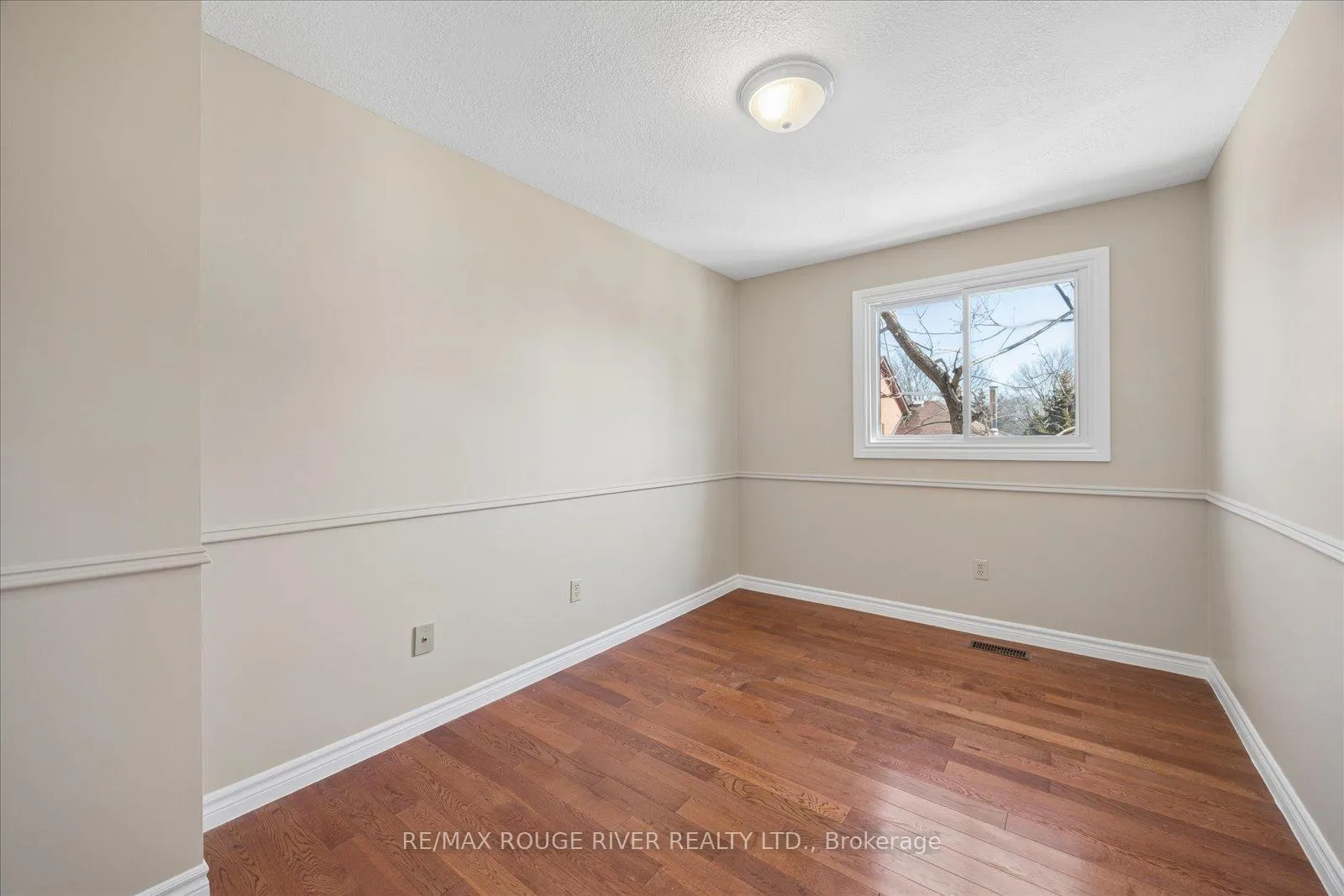 Photo 23 of 598 Maitland Drive, Pickering, Rosebank — HOMEH