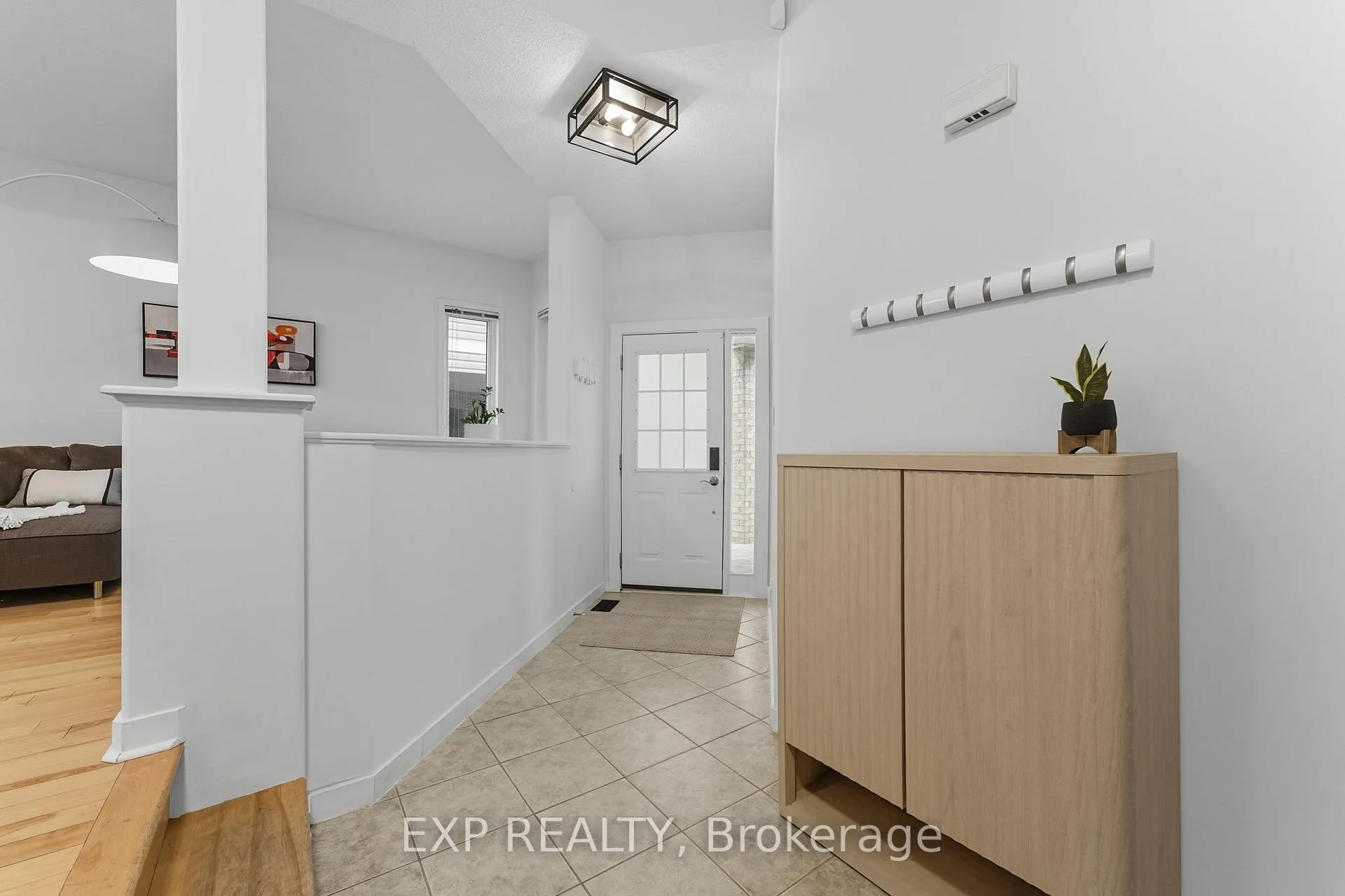 Photo 4 of 16 North Harrow Drive, Ottawa, Barrhaven - Longfields — HOMEH