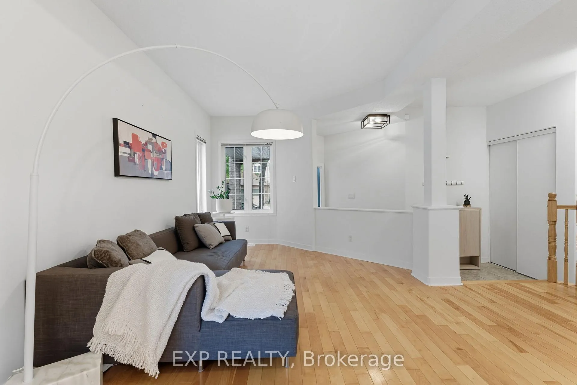 Photo 8 of 16 North Harrow Drive, Ottawa, Barrhaven - Longfields — HOMEH