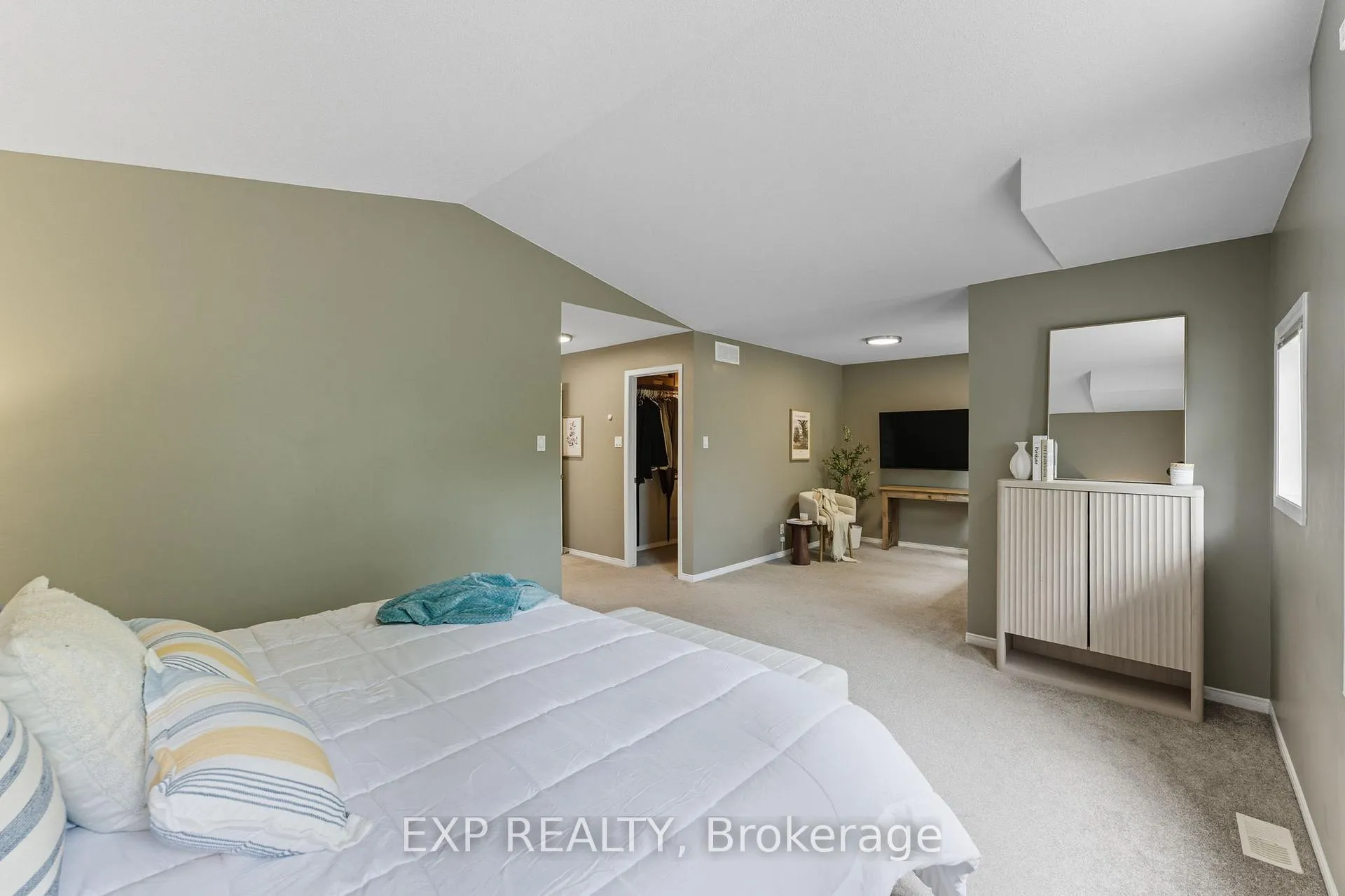 Photo 28 of 16 North Harrow Drive, Ottawa, Barrhaven - Longfields — HOMEH
