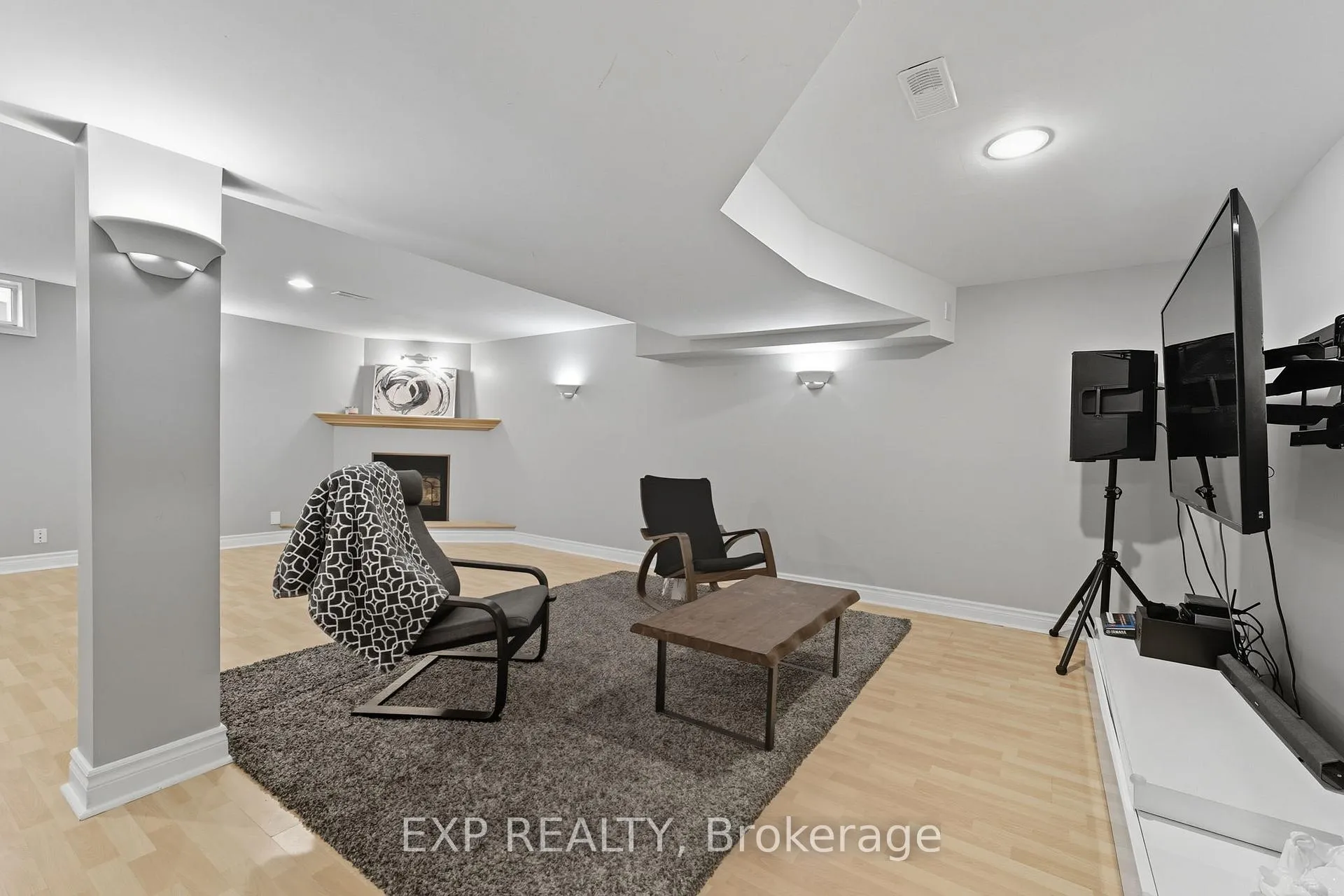 Photo 38 of 16 North Harrow Drive, Ottawa, Barrhaven - Longfields — HOMEH