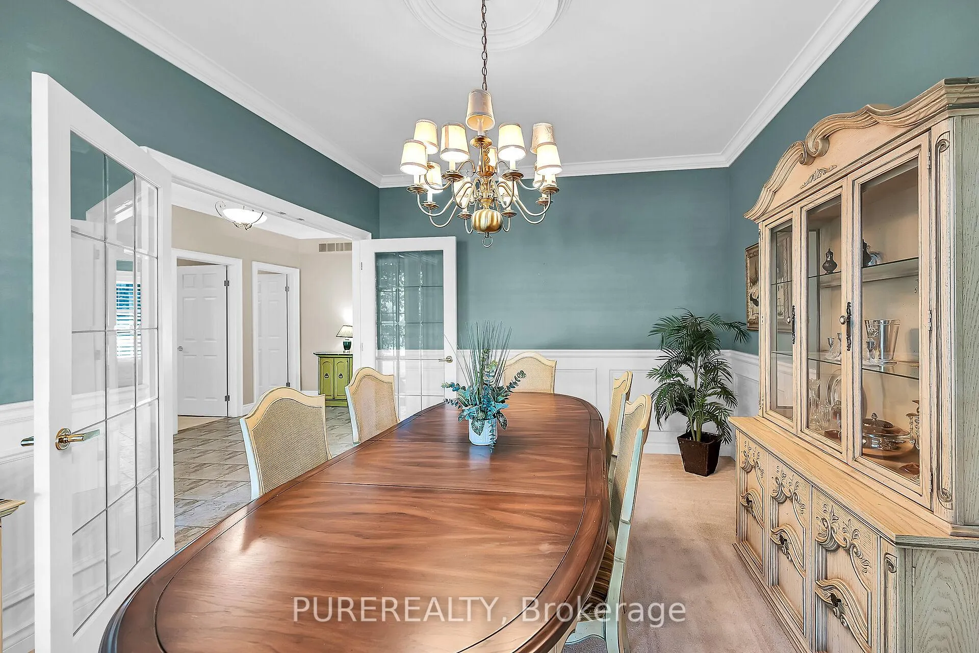 Photo 5 of 223 Greenbriar Road, Hamilton, Meadowlands — HOMEH