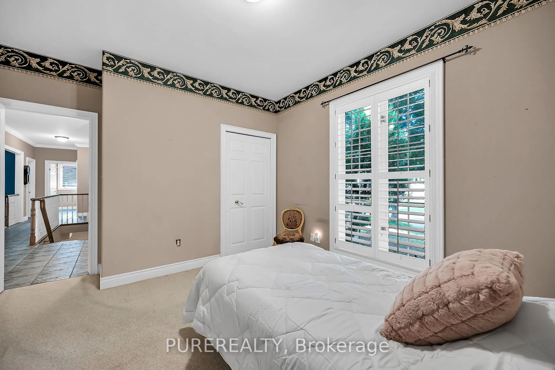 Photo 14 of 223 Greenbriar Road, Hamilton, Meadowlands — HOMEH