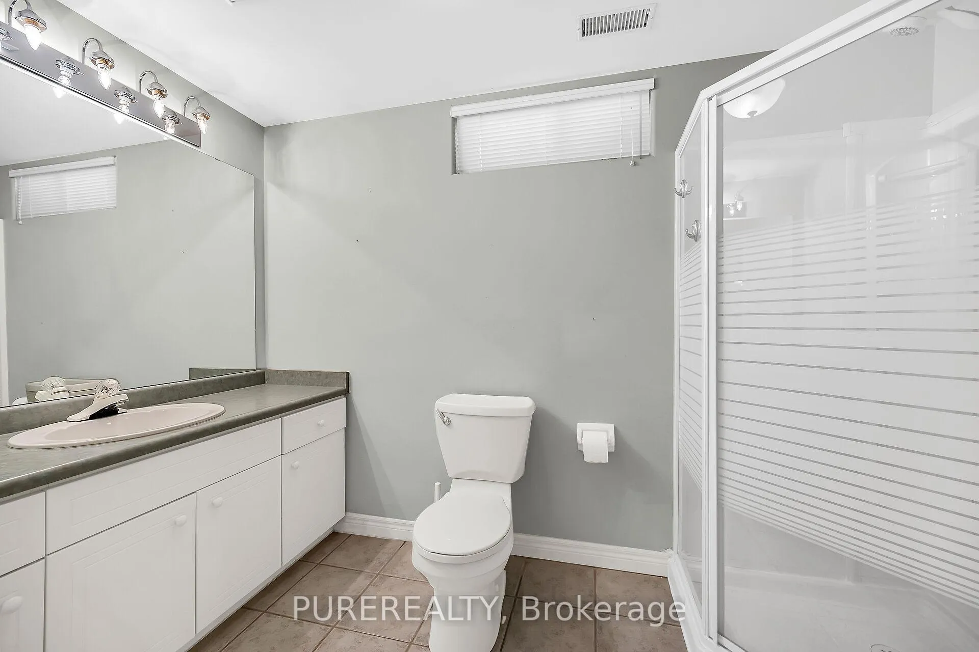 Photo 23 of 223 Greenbriar Road, Hamilton, Meadowlands — HOMEH