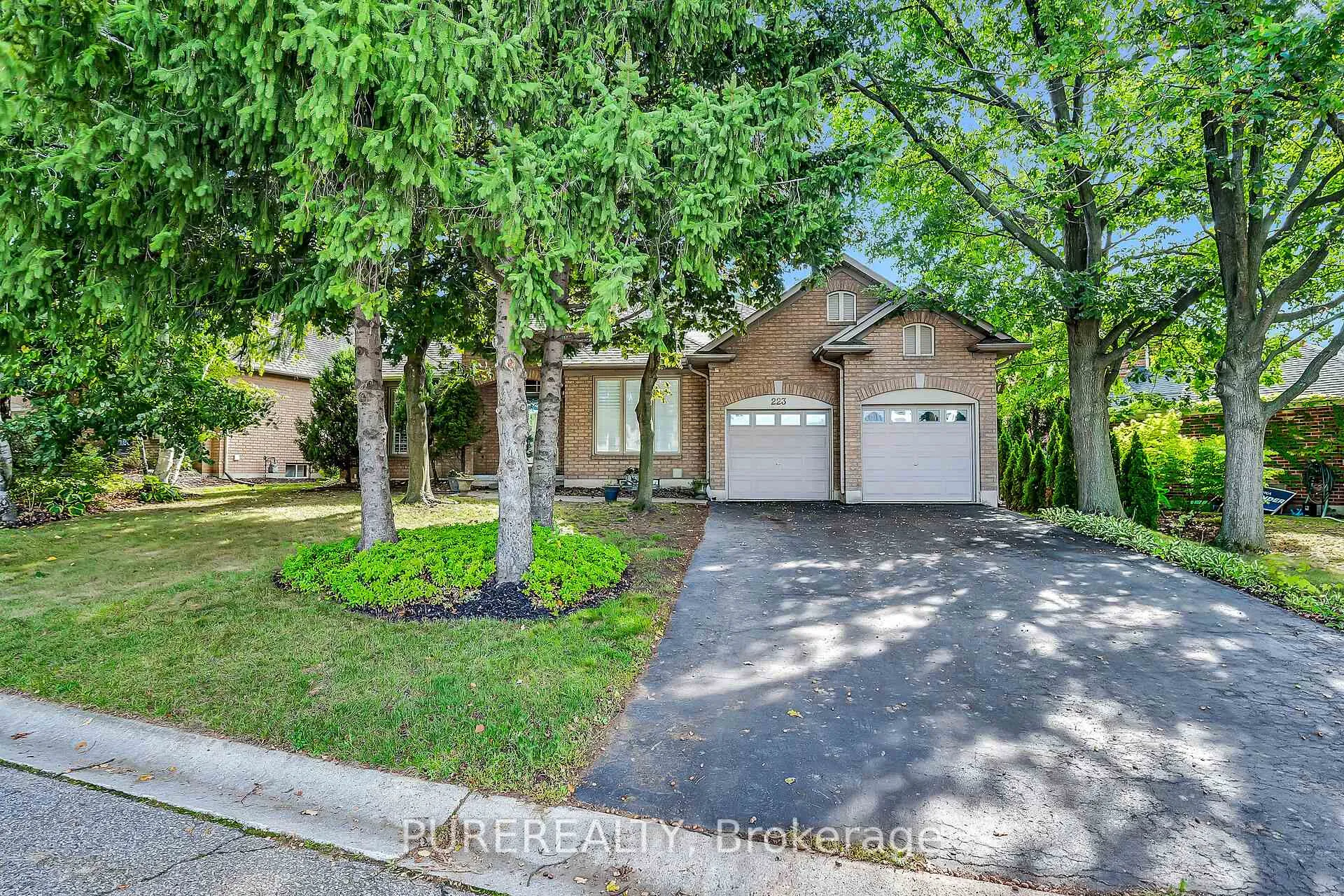 Photo 30 of 223 Greenbriar Road, Hamilton, Meadowlands — HOMEH