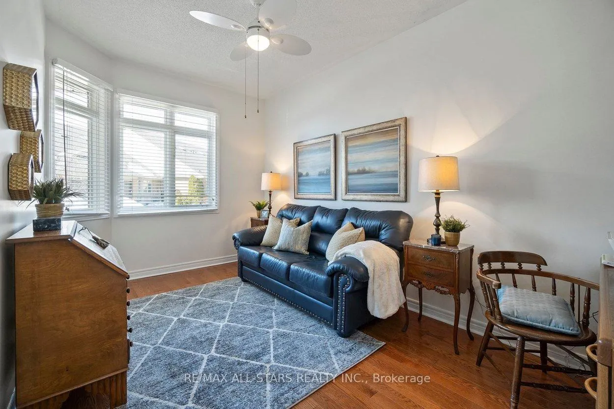 Photo 22 of 21 Wave Hill Way, Markham, Greensborough — HOMEH