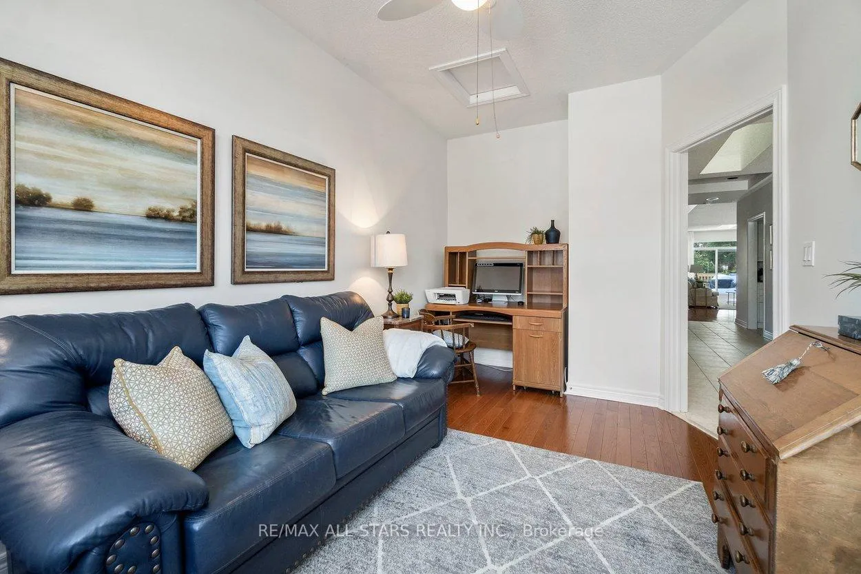 Photo 23 of 21 Wave Hill Way, Markham, Greensborough — HOMEH