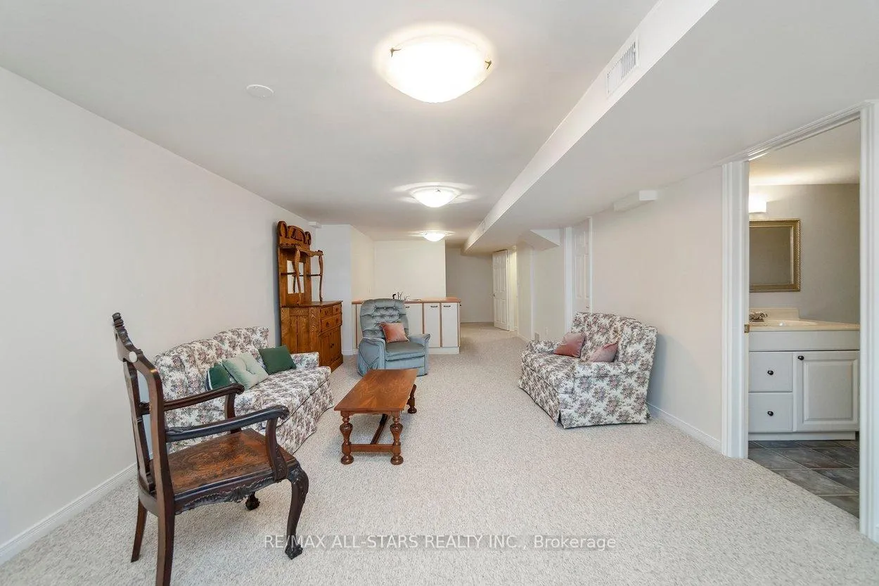 Photo 26 of 21 Wave Hill Way, Markham, Greensborough — HOMEH