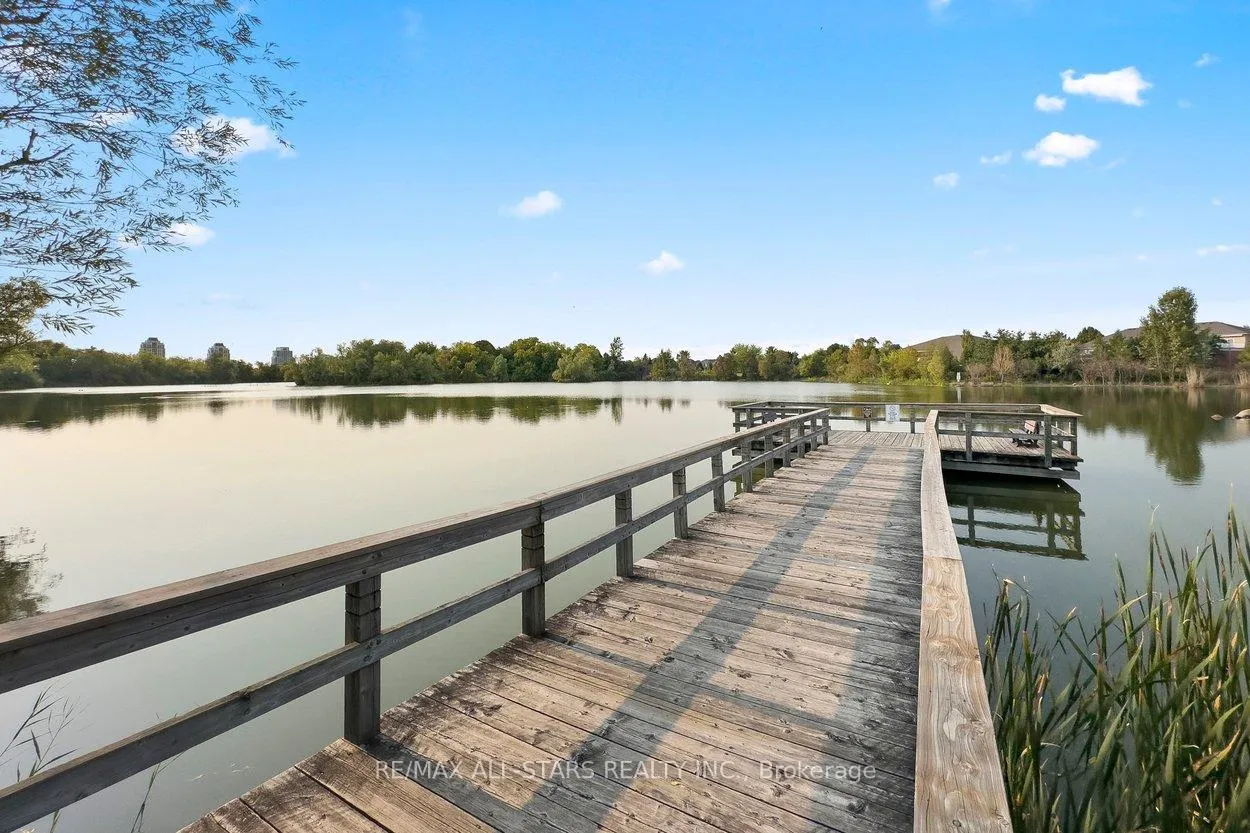 Photo 47 of 21 Wave Hill Way, Markham, Greensborough — HOMEH