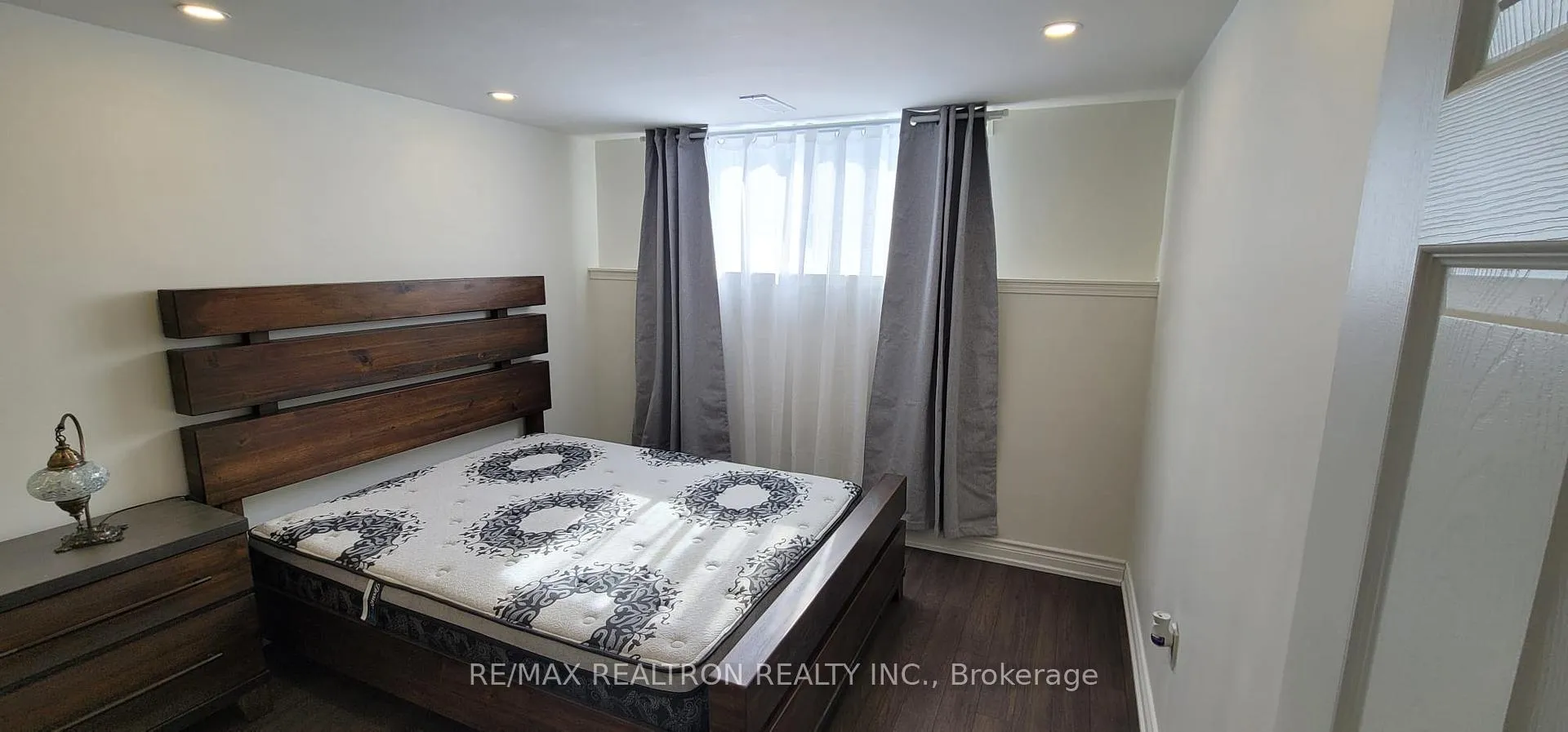 Photo 5 of Unit Basement, 214 Bayview Avenue, Georgina, Keswick South — HOMEH
