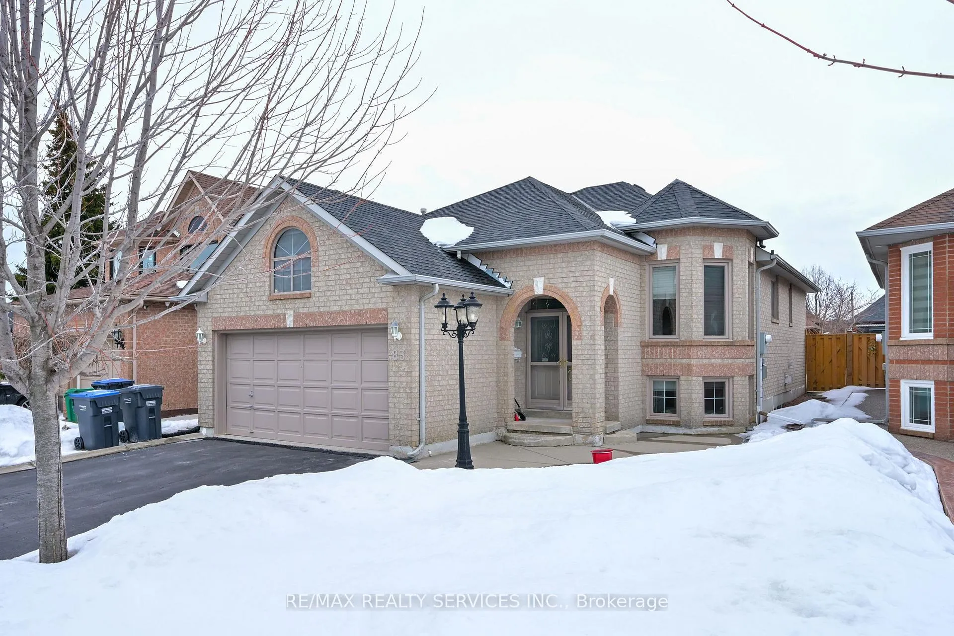 Photo 1 of 83 Summerfield Crescent, Brampton, Brampton West — HOMEH