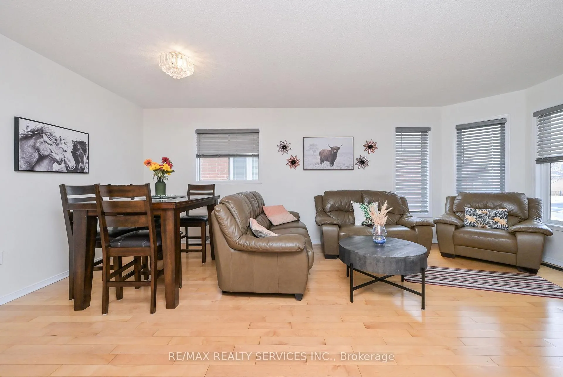Photo 9 of 83 Summerfield Crescent, Brampton, Brampton West — HOMEH